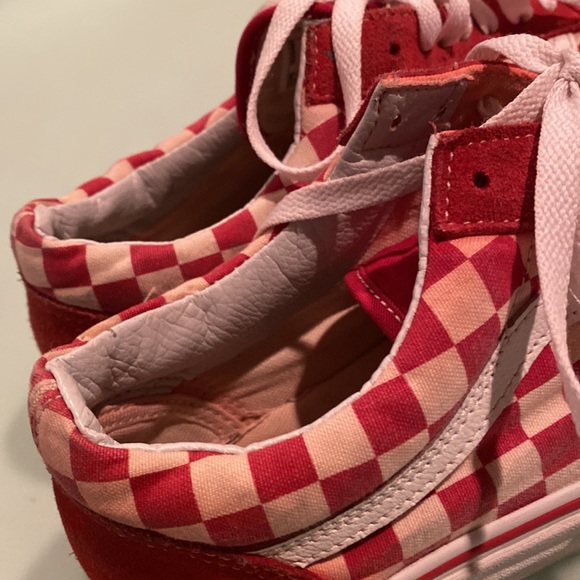 Red checkered Vans sneakers - Picture 4 of 6